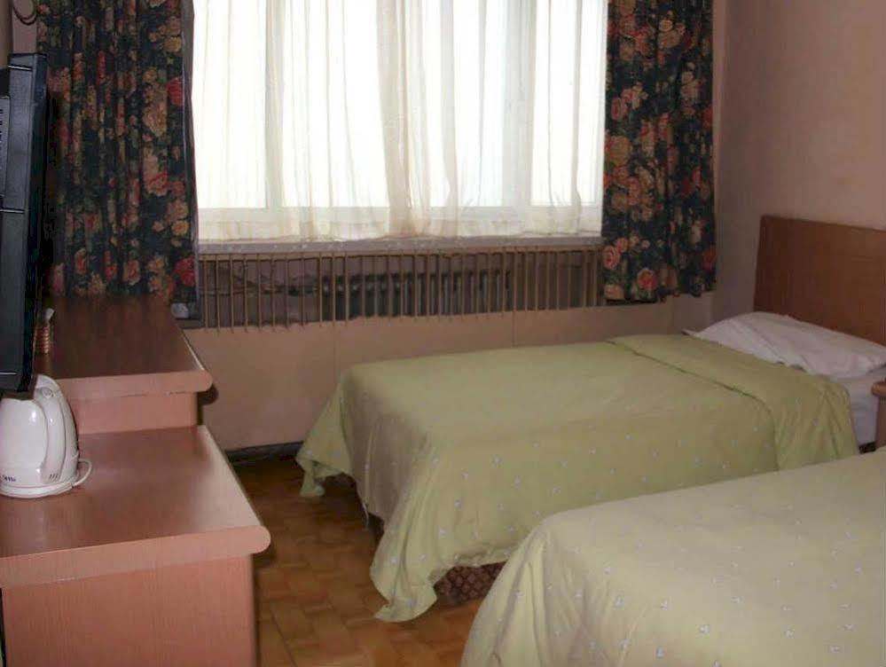 Chunheyuan Hotel 3*